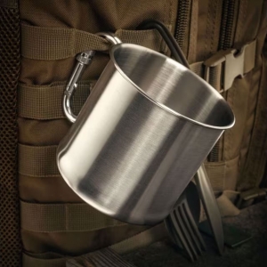 Kovinska skodelica s karabinom 500 ml